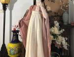 The Charm of a Ma Mian Skirt in Pink-White