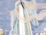 Green Hills and Traditional Hanfu:A Journey into Chinese Cultural Elegance