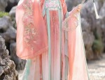 Original Hanfu Design by Mu Ziyan:The Splendor of Purple Charm