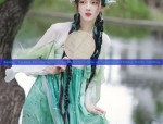 Traditional Chinese Jacket with White Horseface Skirt:A Blend of Elegance and Heritage
