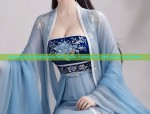 Reinventing the Cheongsam:A Summer Version of Traditional Elegance