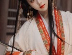 Autumn Elegance:The Rise of New Chinese Style Black Horseface Skirt in Traditional Hanfu Fashion