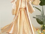Embracing the S-Curve:Styling Qipao for a Pear-Shaped Body