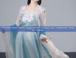 Daily Wear of Qun-Style Traditional Hanfu:A Journey into Traditional Elegance