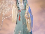 Red Cheongsam Earrings:A Guide to Styling Your Traditional Chinese Attire