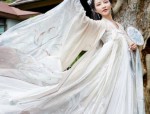 The Ritual of Hanfu:Crossing the Threshold into adulthood at 18 in Traditional Elegance
