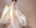 The Enchantment of Double Fish in Hanfu:A 10-Year-Olds Journey into Traditional Beauty