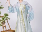 明治时期汉服女童，传统与时尚的交融