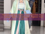 The Perfect Hanfu Attire for Capturing the Elegance of Lotus Blossoms