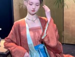 The Splendor of Traditional Chinese Clothing in Lean:The Story of Hanfu in Lean