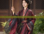 Winter Cheongsam Elegance:The Allure of Qipao in Cold Weather