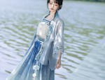The Unique Charm of Song-Era Hanfu with Aircraft-Inspired Sleeve Design