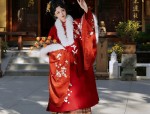 The Elegance of Hairpins and Cheongsam:A Cultural Journey Through Traditional Chinese Fashion