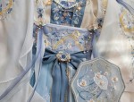 The Splendor of Hanfu:The Red Charm of Jin-Jin Dynasty