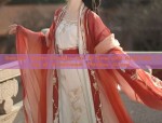 Pure Silver Earring Kilt and Cheongsam:A Blend of Elegance and Tradition