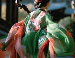 The Sword-Wielding Beauty in Hanfu:The Enigma of a Modern Hanfu Swordswoman