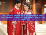 Petite Charm in a Cheongsam:The Allure of a Mini-Beauty in Traditional Elegance