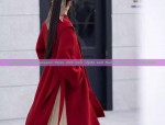 The Equestrian Charm of the Five-Year Horseface Skirt