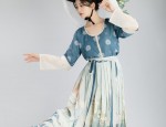 Elegant Horseface Skirt and Headwear:A Guide to Perfect Pairing