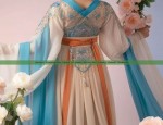 Reinventing the Classic Cheongsam:Plus Size Innovations in the Art of the Flag Robe