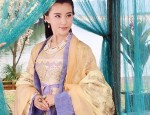 The Splendor of Hanfu:The Cheerful Beauty of Qingsong Qun,the Chexi Skirt