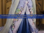 Traditional Chinese Embroidery and盘扣 in a Cheongsam Blouse