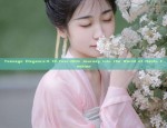Teenage Elegance:A 13-Year-Olds Journey into the World of Hanfu Fashion