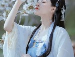 The Allure of Hanfu Fashion:Exploring the裴喜君 Style