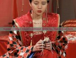 Elegant Golden Silk Cheongsam:A High-End Long-Style with Plus-Size Charm