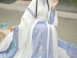 The Peach Blossom Luck and the Charm of Hanfu Fashion