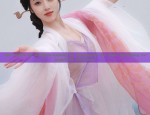 The Allure of Neckline-Embracing Cheongsam for Your Upcoming Engagement Ceremony