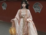 Traditional Chinese-Style Womens Cotton-Lined Tang Suit:A Blend of Fashion and Heritage