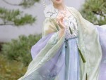 Ancient-Style Skirts for Young Girls:A Blend of Tradition and Fashion