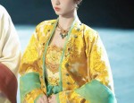 The Splendor of Hanfu:Red and White Elegance