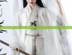 The Daily Routine of a Girl in a Cheongsam A Closer Look into the Traditional Chinese Dress