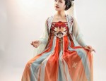 The Evening of Shanghai:Cheongsam,Warlords and the Citys Allure