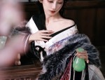 Modernizing the Cheongsam:A Youthful Version for Teen Girls with Short-Length Chinese-Style Sleeves