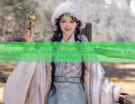 The Splendid Journey of a Girl in Hanfu,Embracing the Beauty of Qianli Jiangshan Paintings
