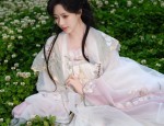 The Charm of Short-sleeved Cheongsam:A Closer Look into the Traditional Chinese Dress