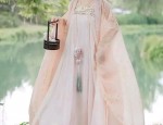 The Evolution of Womens Martial Arts in Traditional Hanfu Fashion