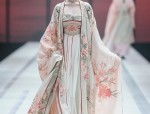 The Dreamlike Beauty of Hanfu in the Wei and Jin Dynasties