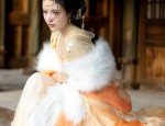 Maternal-Child Harmony in Traditional Hanfu Fashion:A Tale of a Mother-Daughter Duo