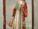 A Little Girls Autumn Journey in Traditional Chinese Dress:The Charm of Hanfu Skirts