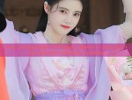Winter Elegance of Hanfu Cloud Collar for Young Girls
