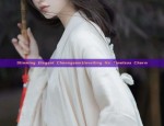 A Little Girl in a Purple Hanfu Skirt:The Enchantment of Traditional Chinese Elegance