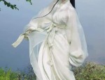Chinese-Style Xiuqiao Cheongsam:A Blend of Tradition and Modernity