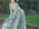 The Charm of a Ma-Mian Skirt in Off-White