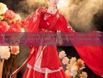 小个子女生也能穿得很美，粉色旗袍的魅力与时尚搭配指南
