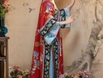 Commuting in a New Light:The Rise of Hanfu,a Modern Blend of Traditional Chinese Elegance