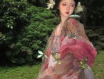 Shanghai Cheongsam:A Traditional Elegance in Modern Times